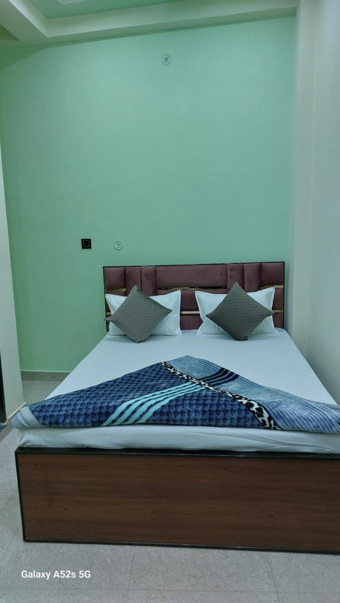 Narayani Paying Guest House Varanasi Exterior foto
