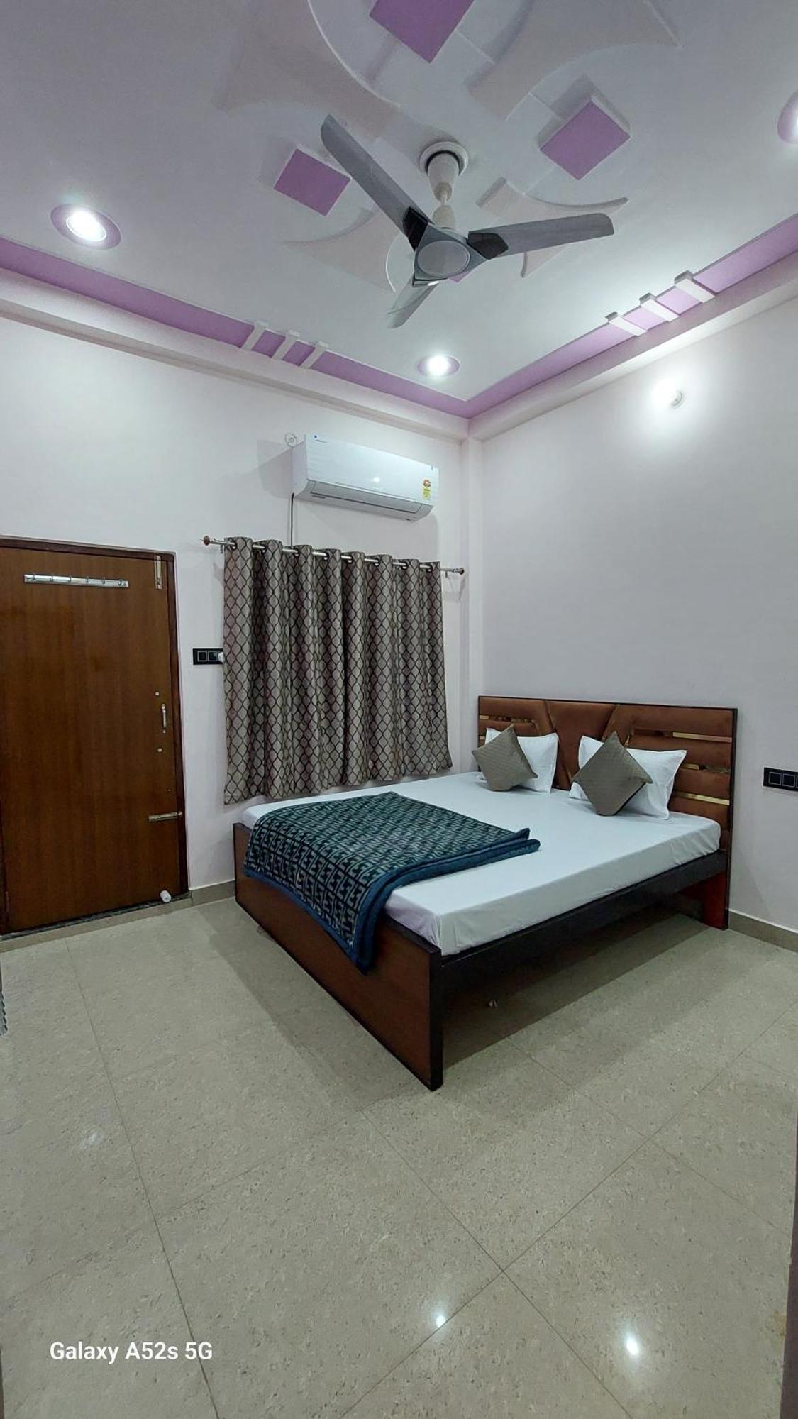 Narayani Paying Guest House Varanasi Exterior foto