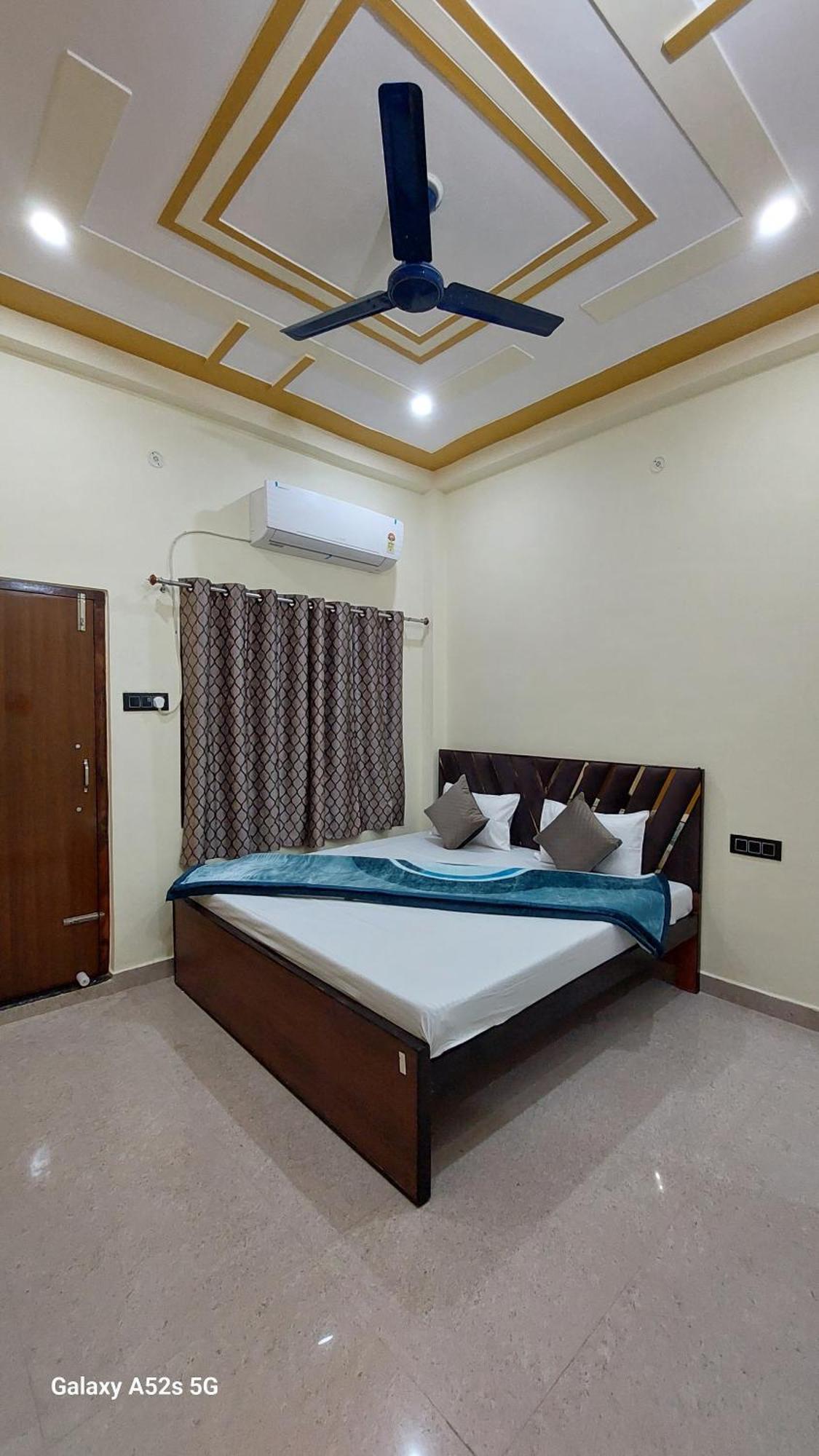 Narayani Paying Guest House Varanasi Exterior foto